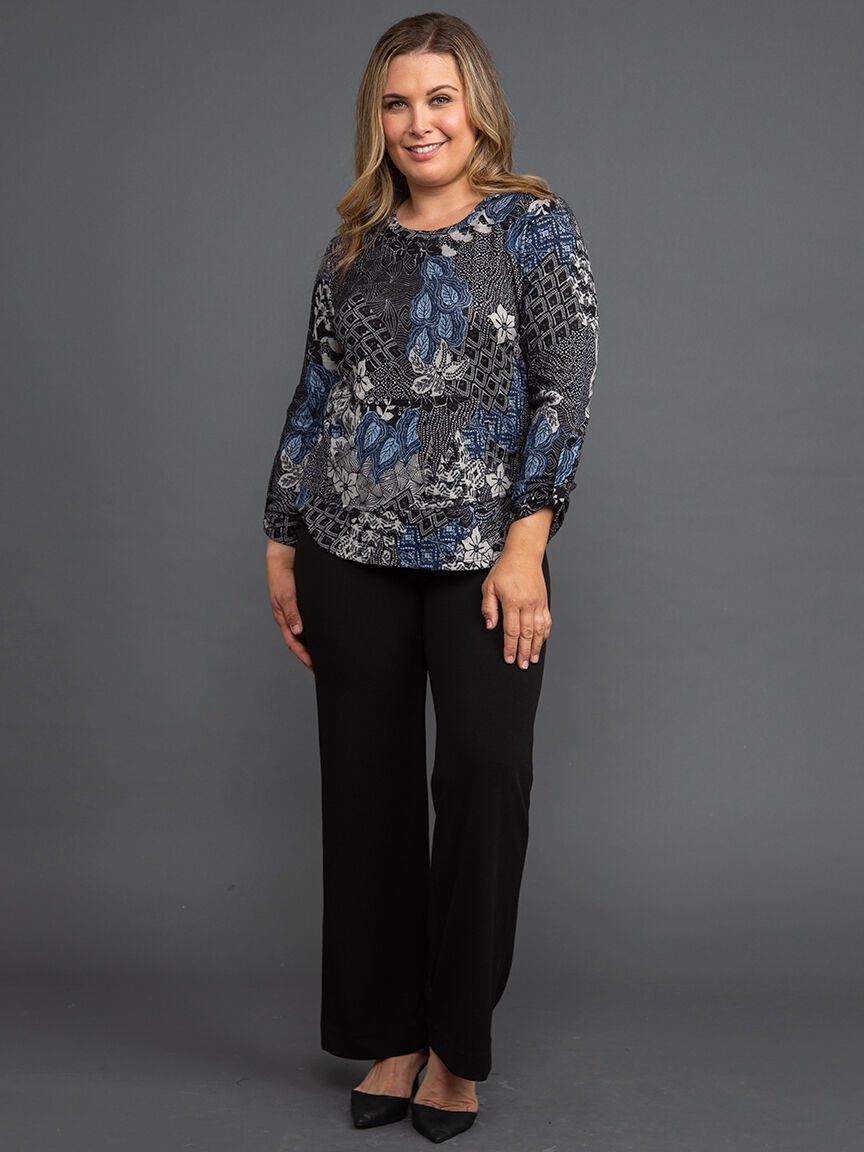 &frac34; Sleeve Top w/ Kangaroo Pocket