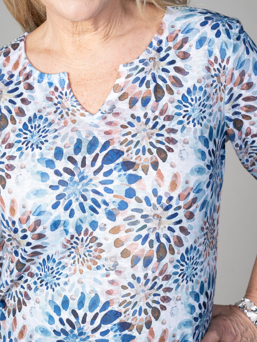 3/4 Roll-Tab Sleeve Lace Detail Top