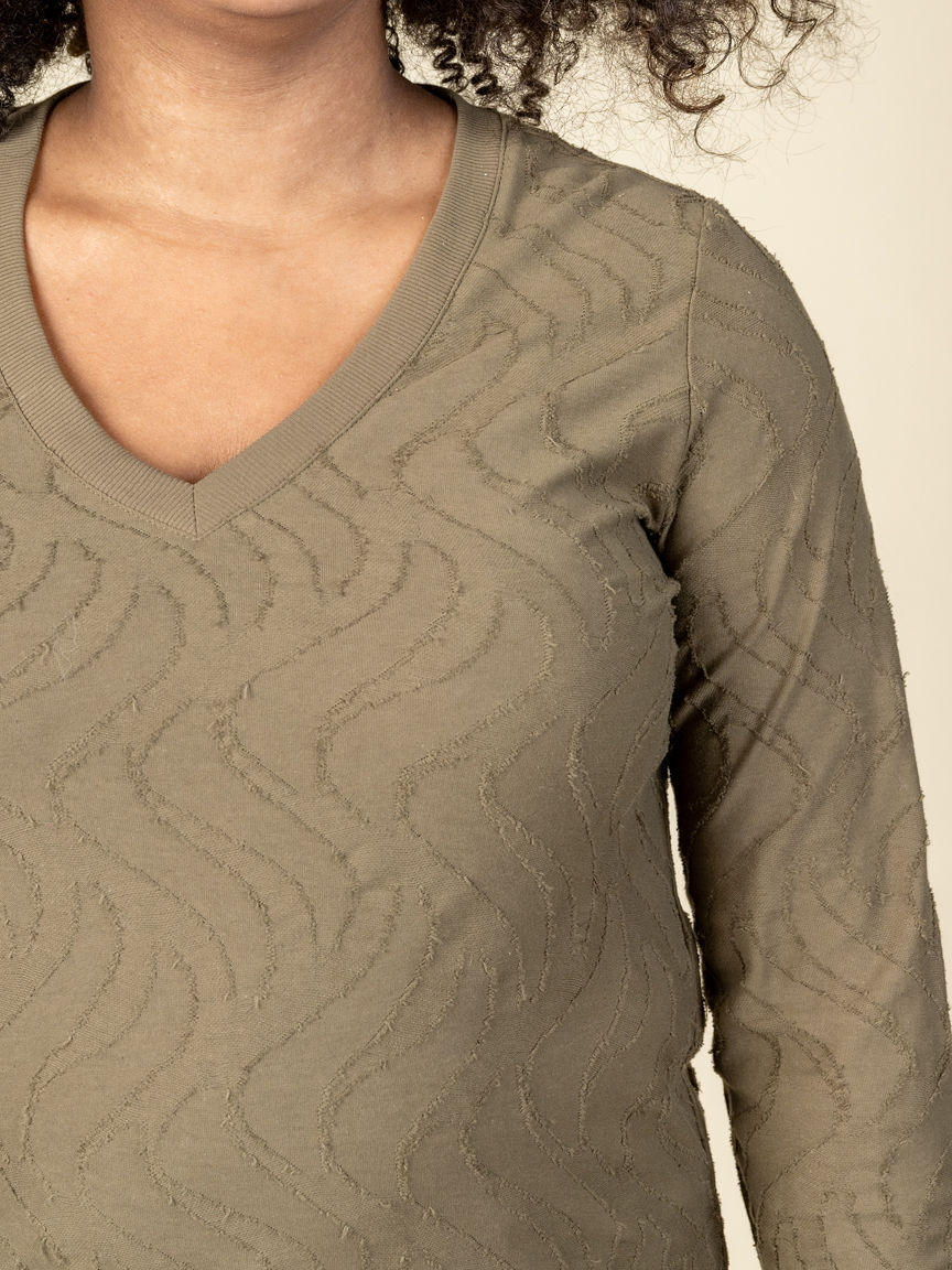 Jacquard Long Sleeve V-Neck Top