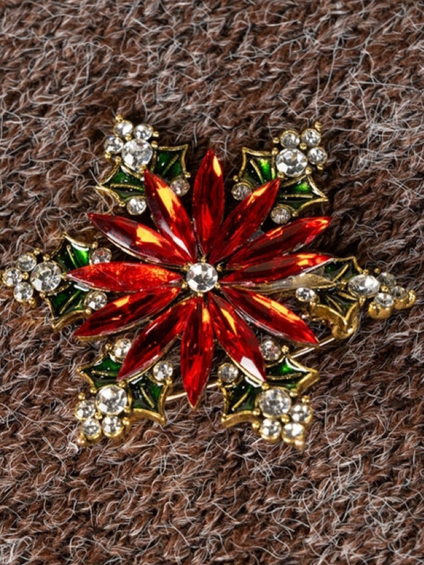 Poinsettia Gem Pin Image 2