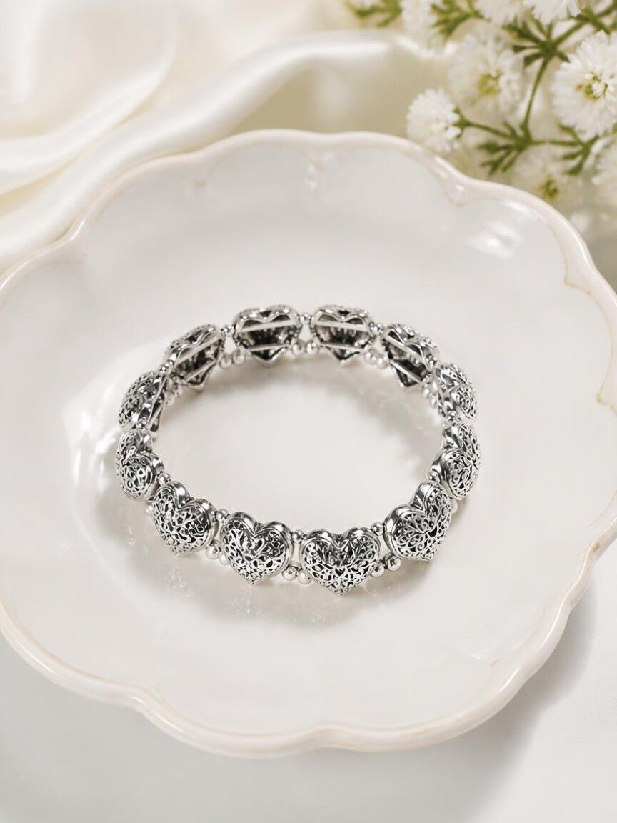 Elastic Heart Bracelet