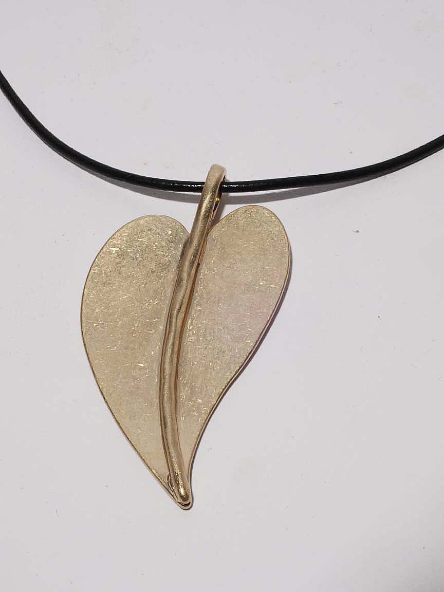 Gold Heart Cord Necklace Set Image 3