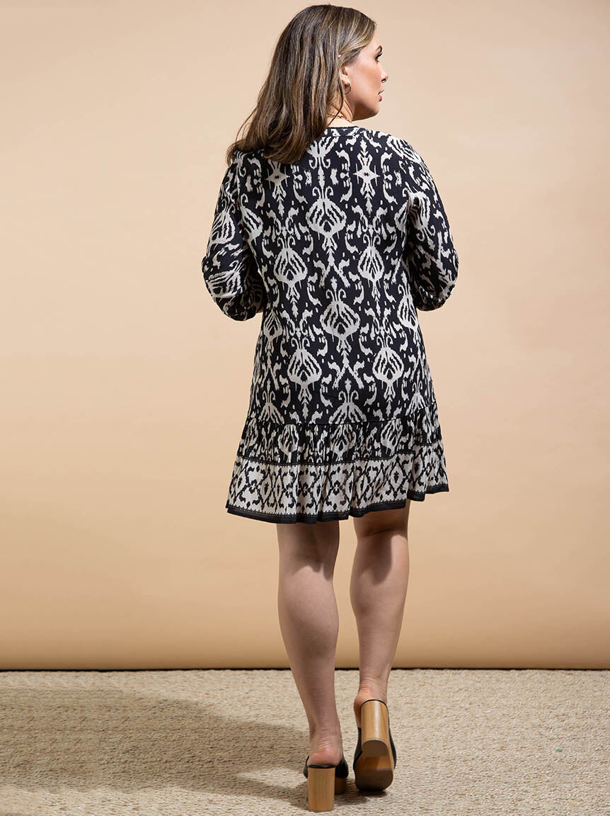 Knee Length &frac34; Sleeve Dress Image 3