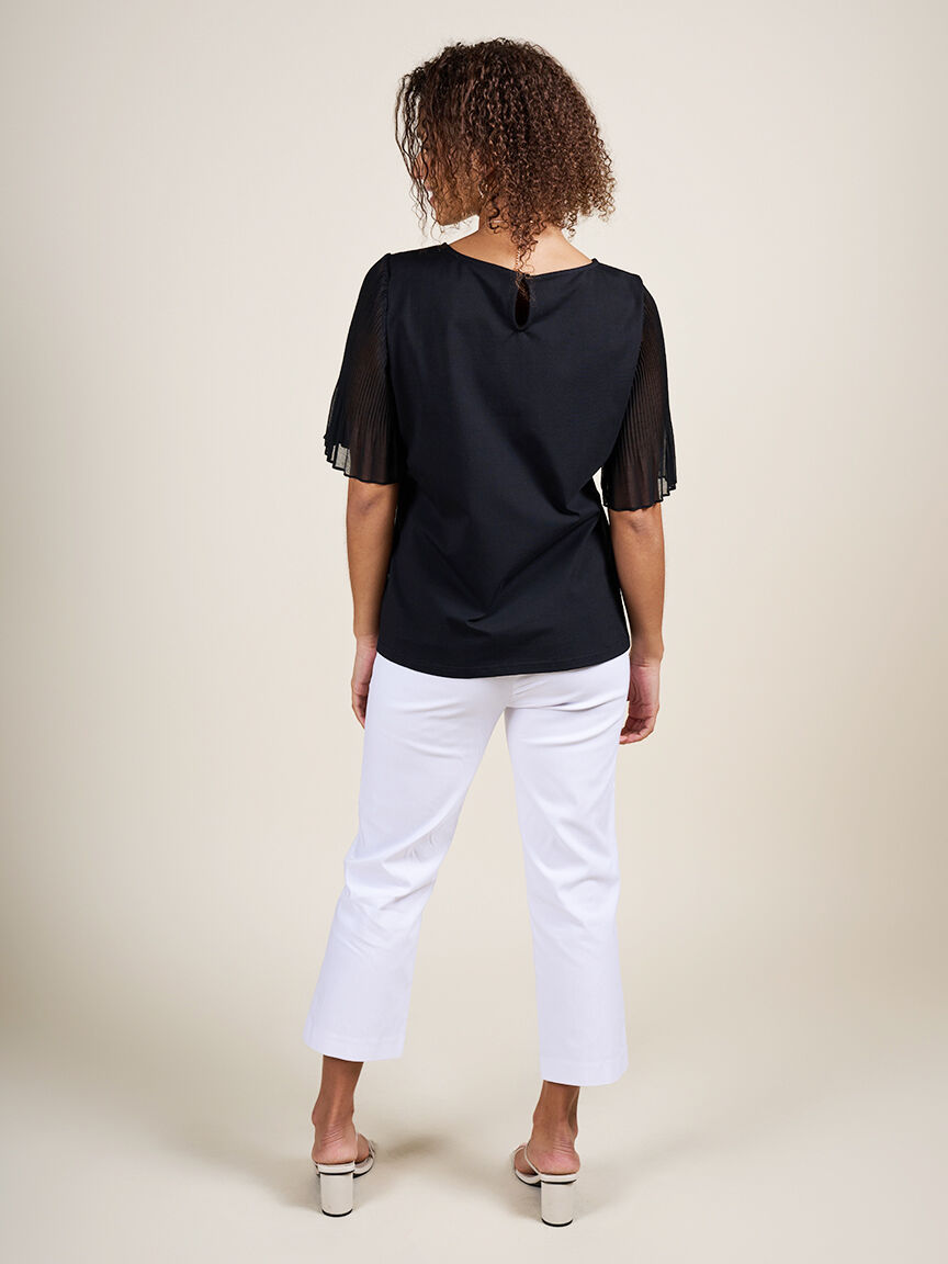 Short Sleeve with Pleats Image 4
