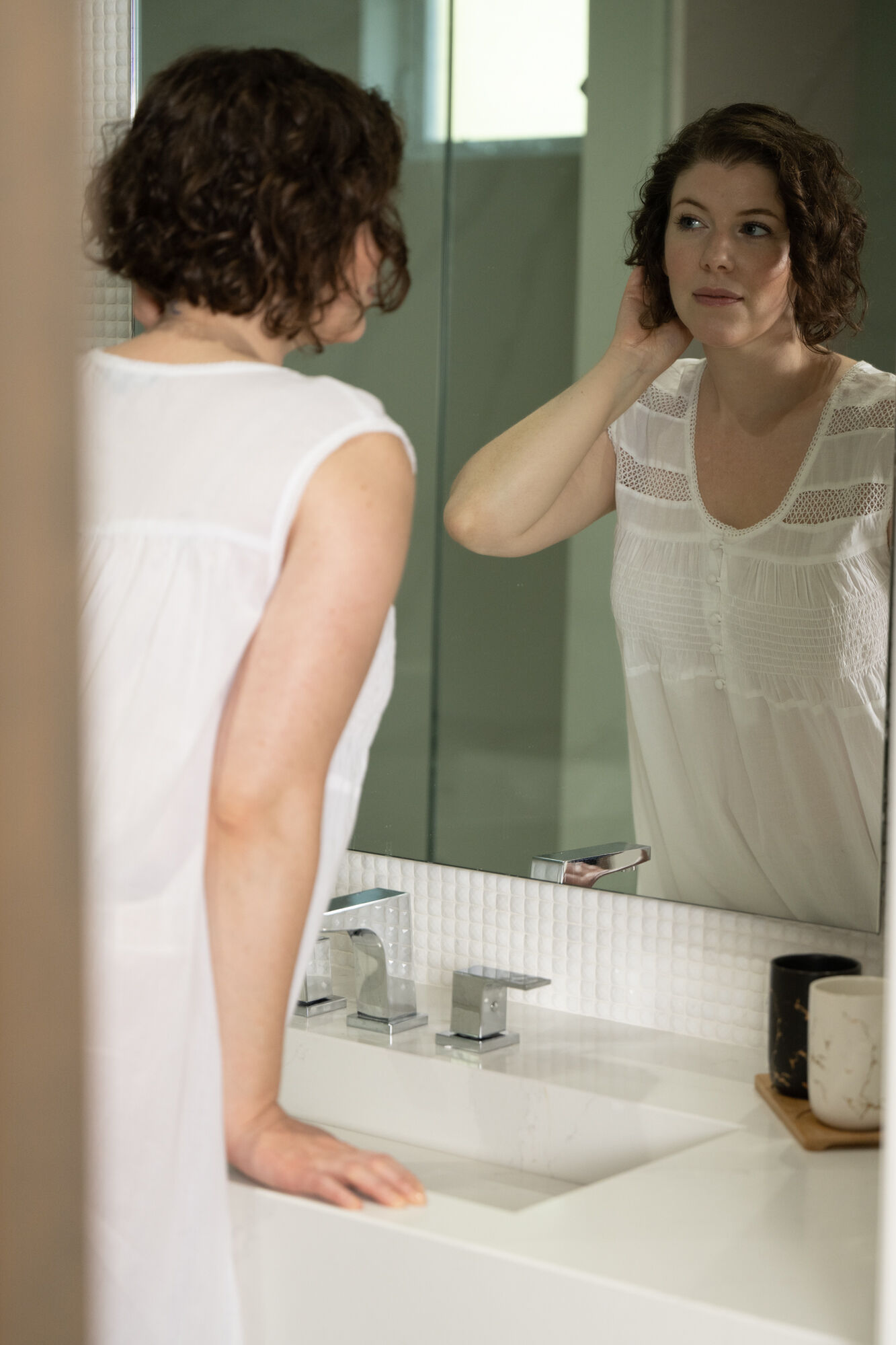 Sleeveless Button Nightgown Image 2