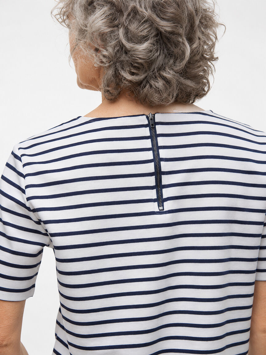 Short Sleeve Top With Zip Back