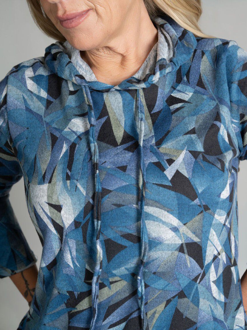 3/4 Sleeve V-Neck Top