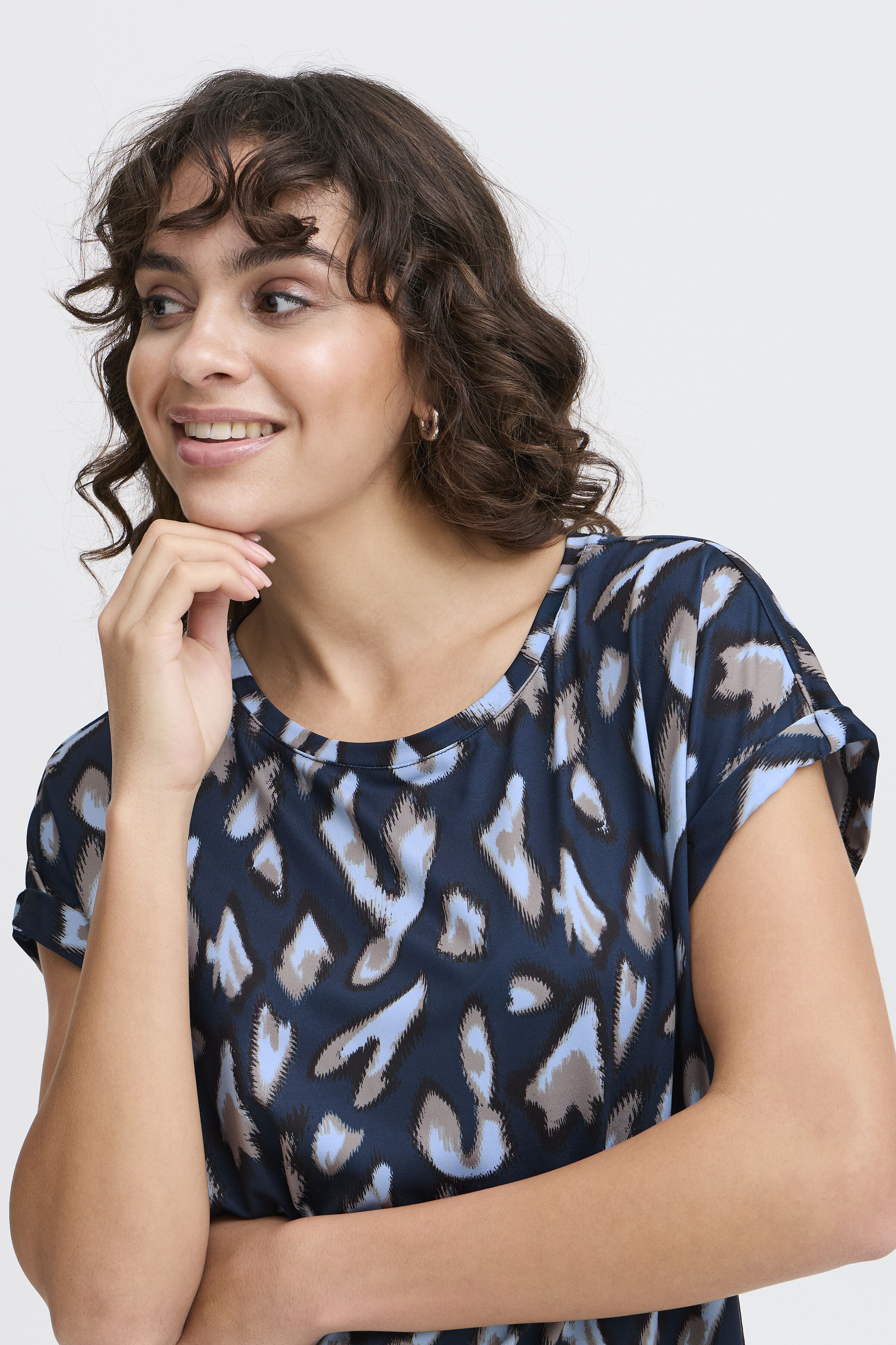 Short Sleeve Top Image 3