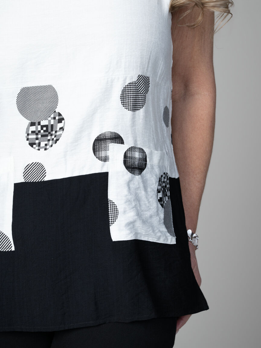 Sleeveless Top With Pockets