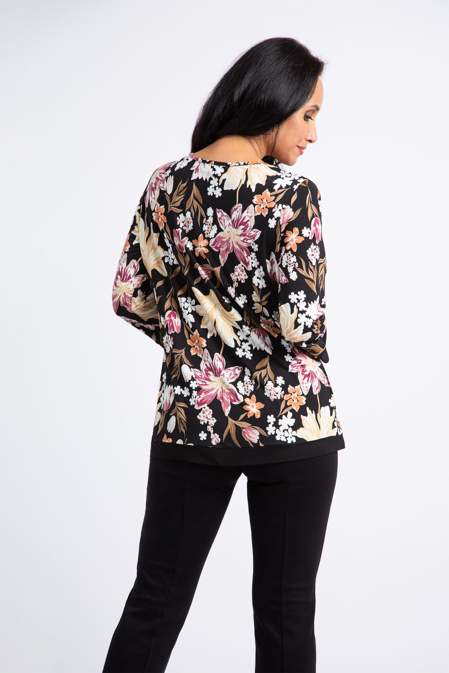 &frac34; Sleeve Crossover Hem Floral Top  Image 3