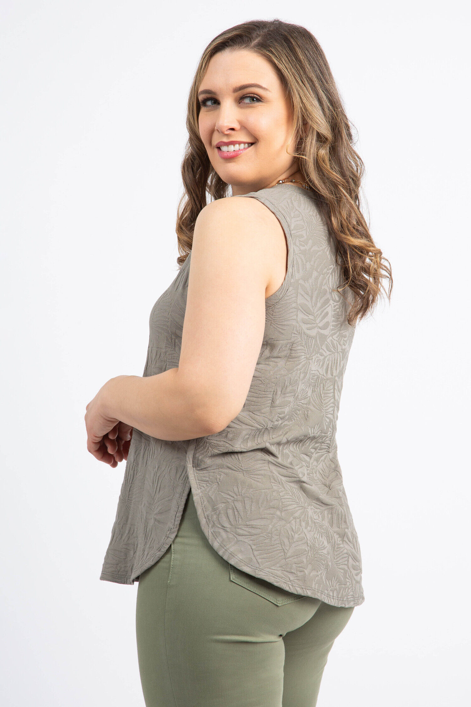 Textured V-Neck Tank Image 2