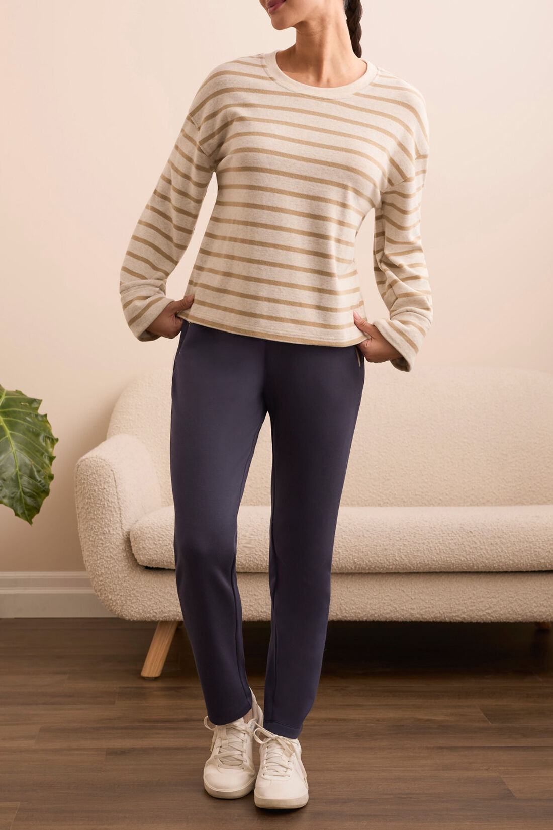 Pull On Pants With Zip Pockets Image 3