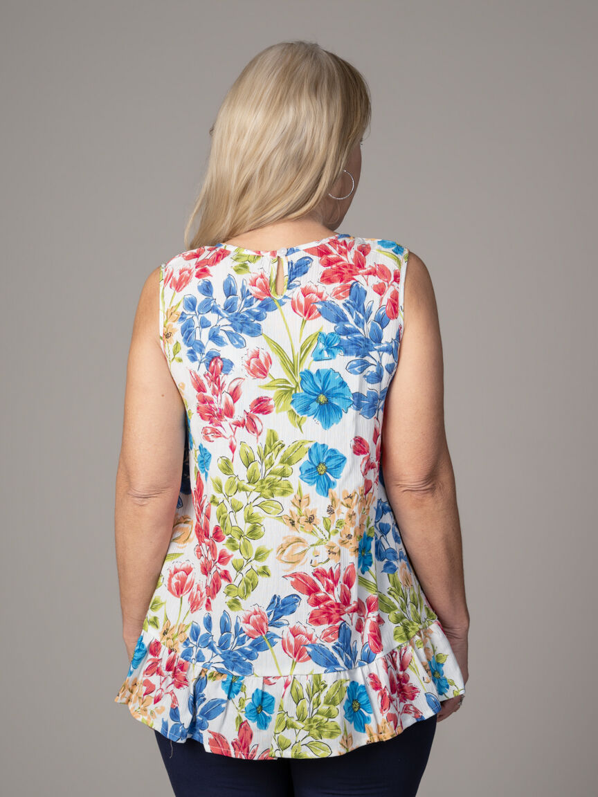 Sleeveless Scoop Neck Flowy Top