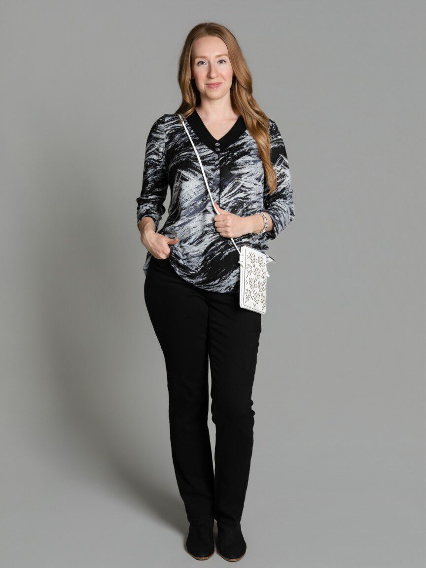 3/4 Sleeve V-Neck Top