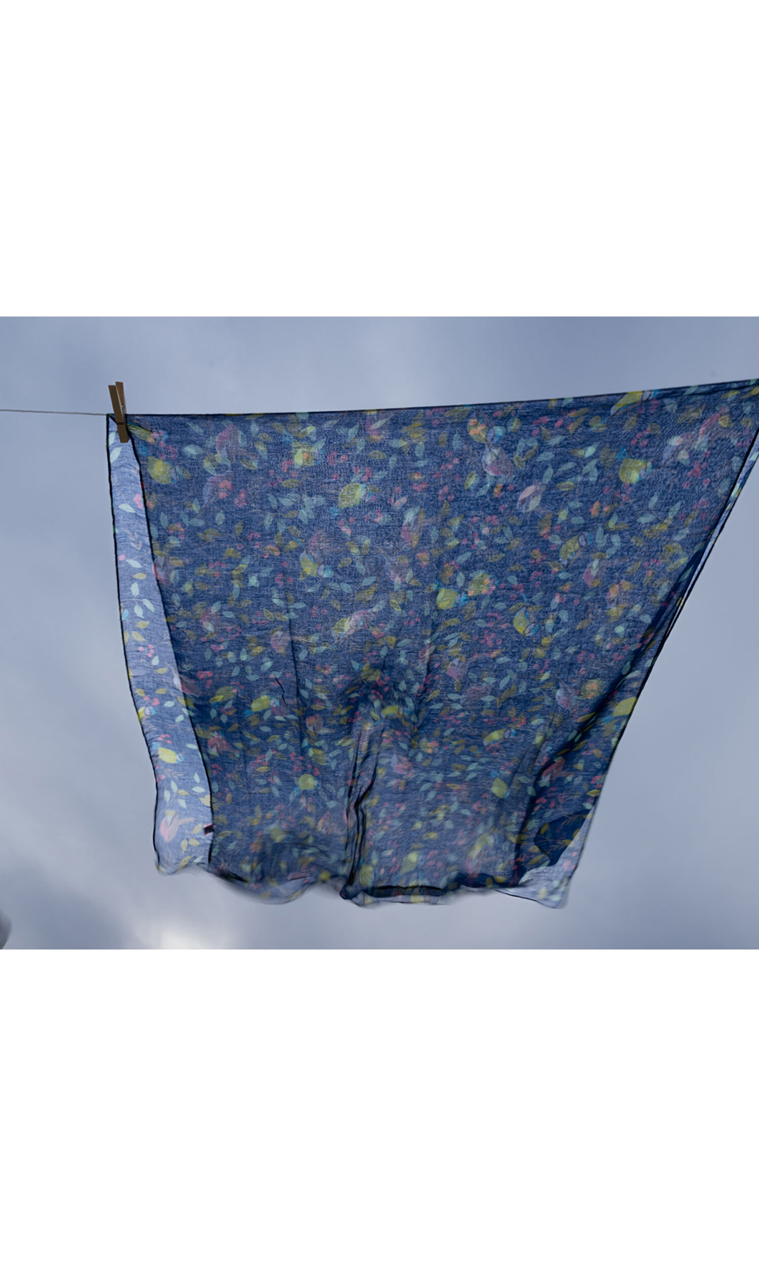 Birds & Berries Scarf