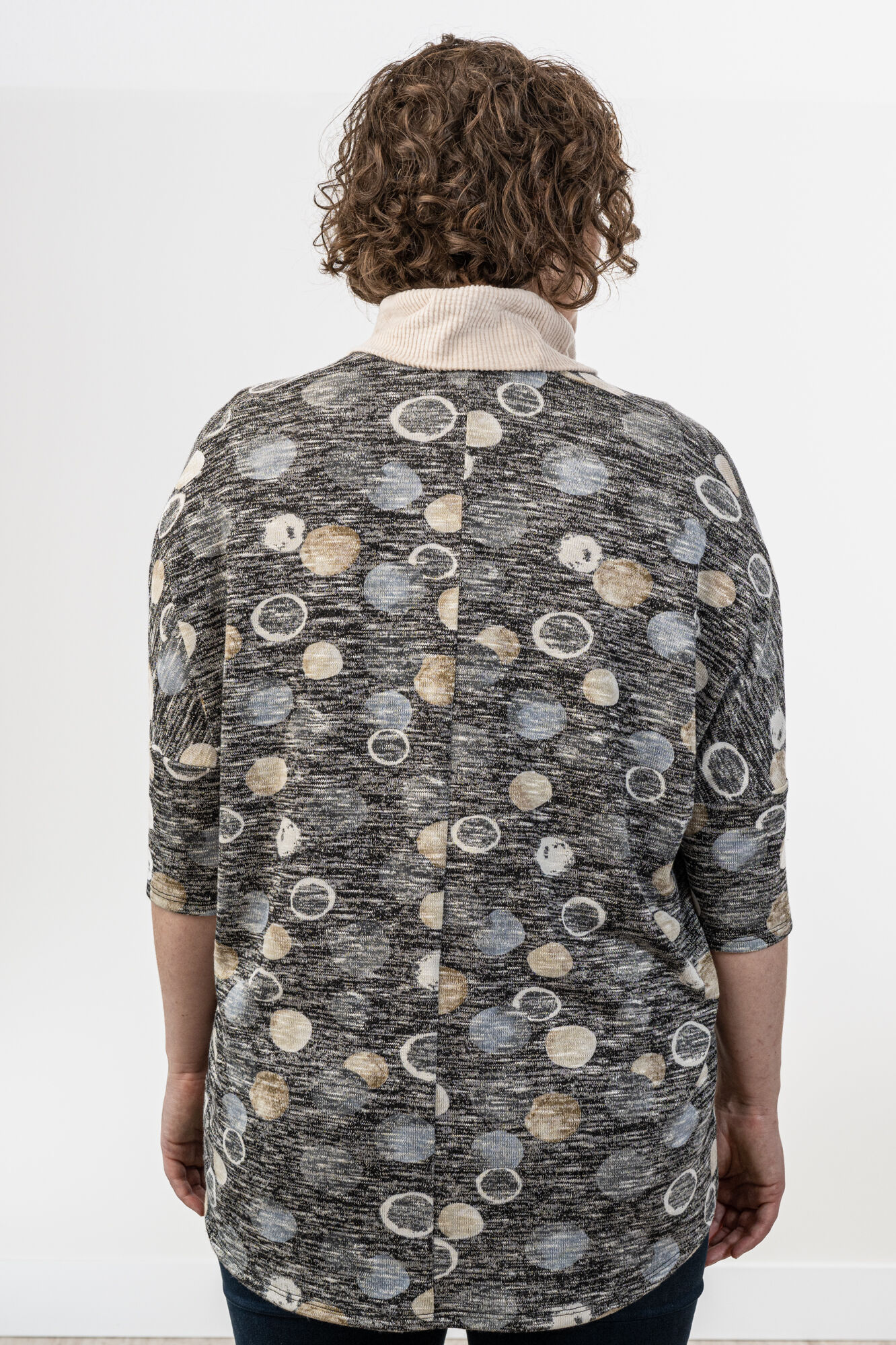 Circles Lightweight Open Drape Multi-Colored Cardigan Image 2