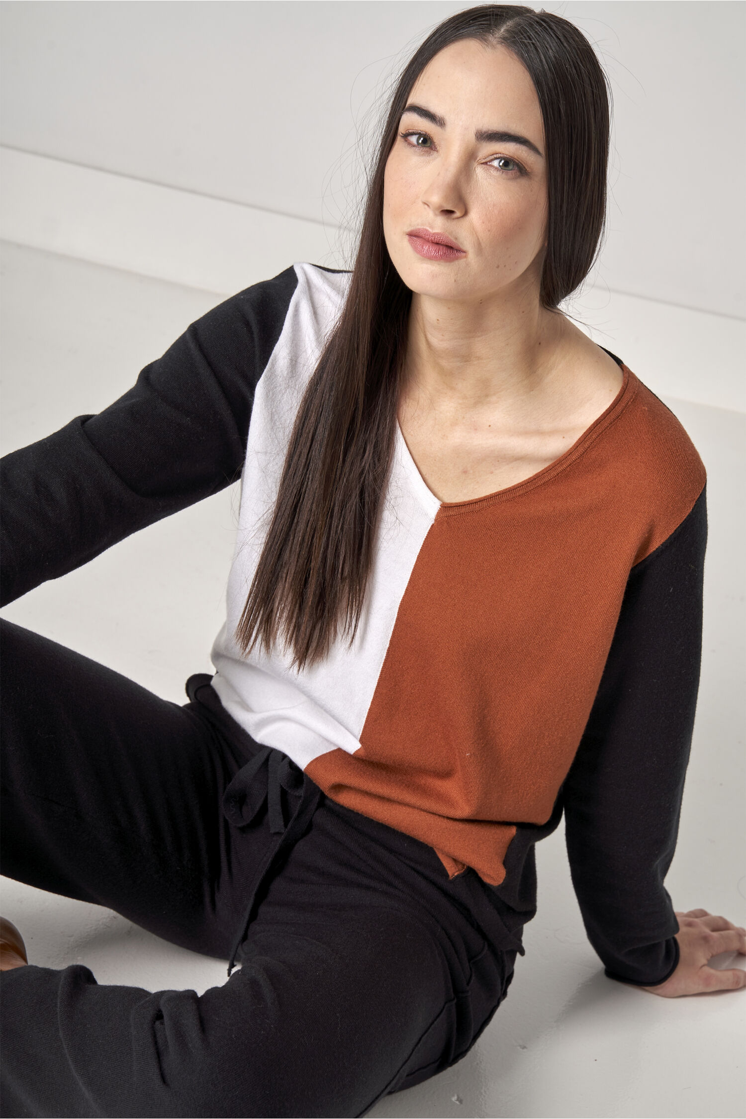 Long Sleeve Three Tone Sweater  Image 1