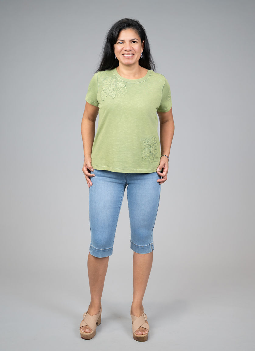 Short Sleeve Top With Embroidered Applique