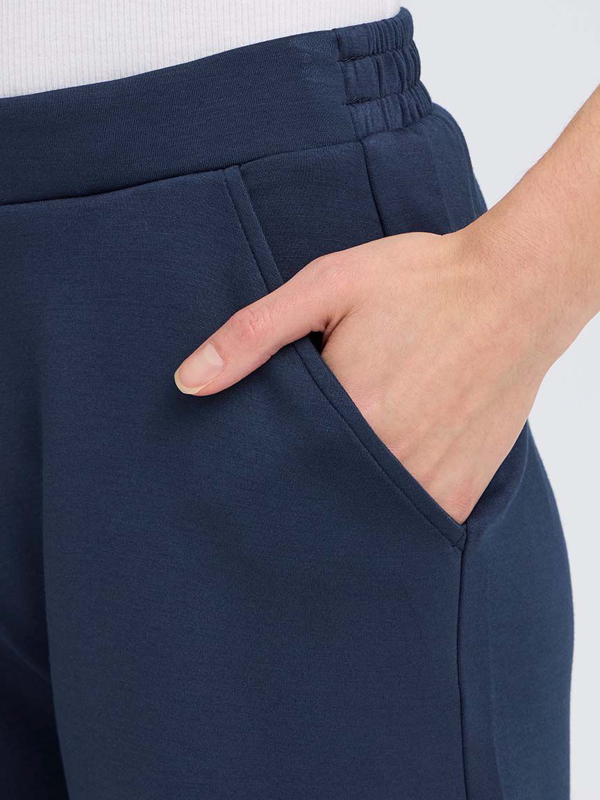 Pull-On Shorts Image 3