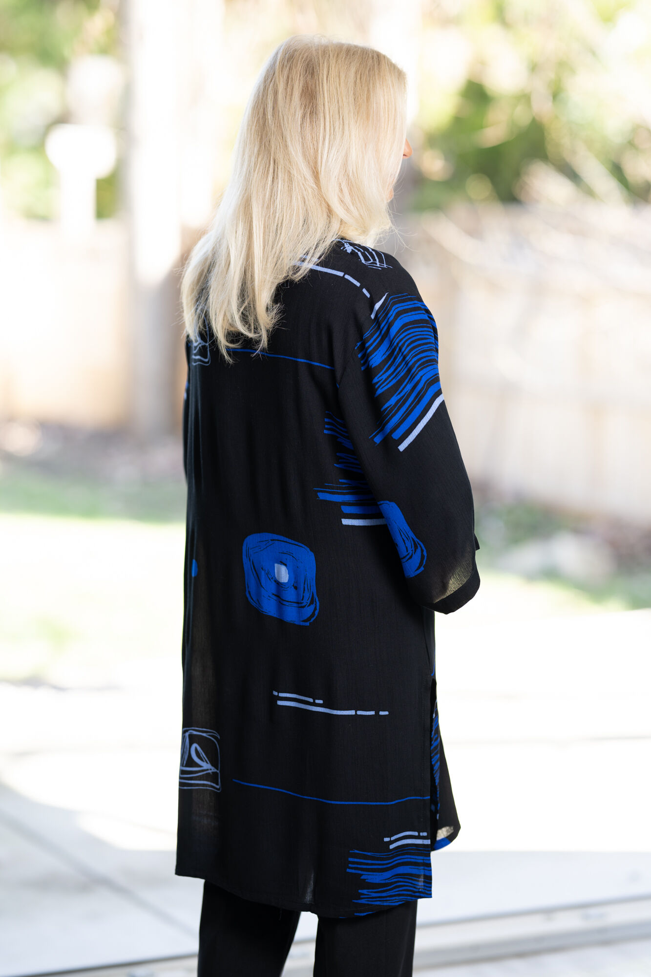 Open Front Cr&ecirc;pe Cardi Image 2