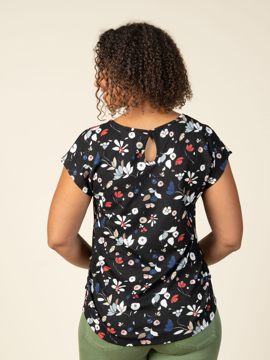 Short Sleeve Keyhole Back Top Image 4