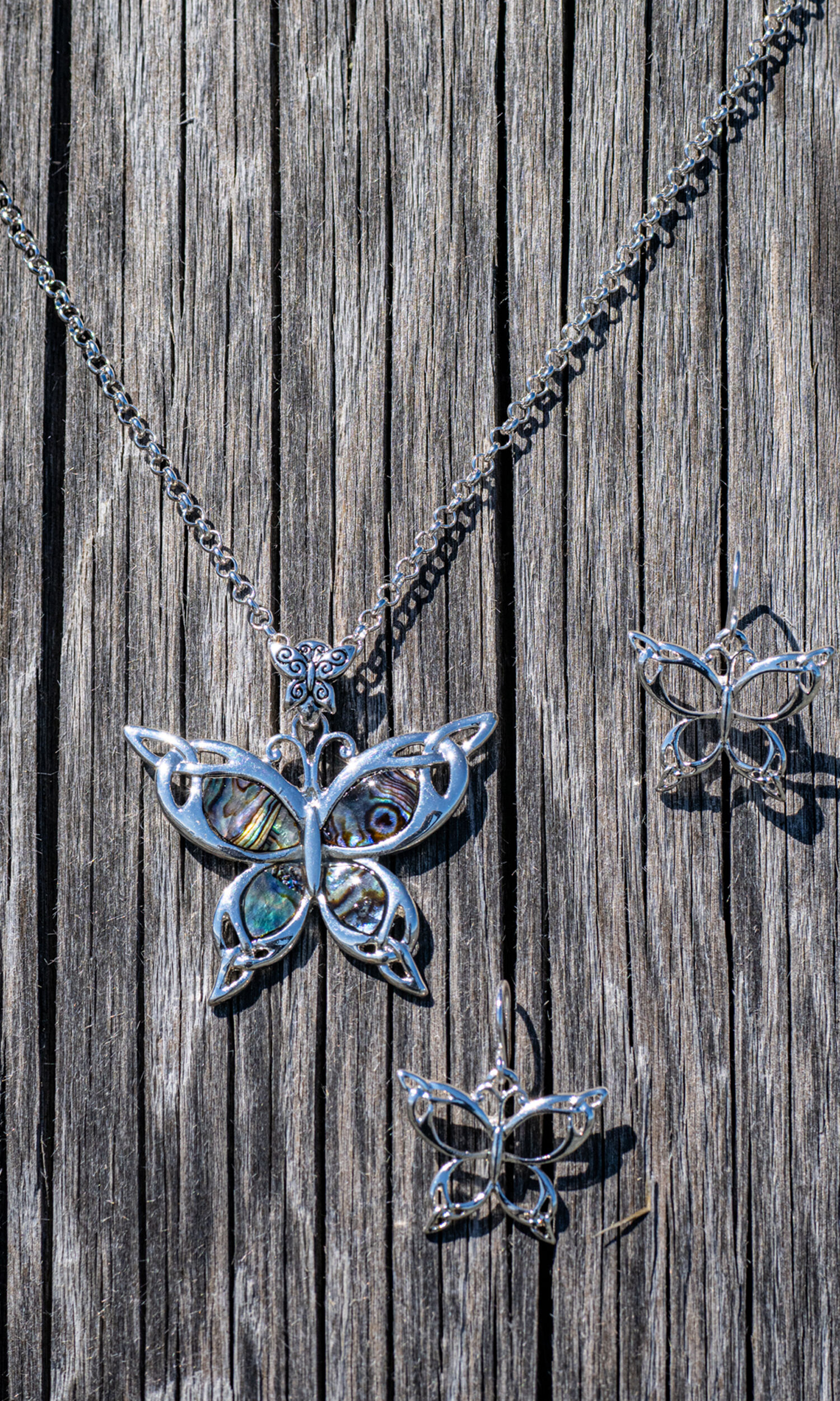 Abalone Inlay Butterfly Necklace Set