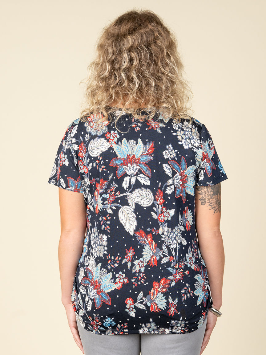 Short-sleeved Top with Keyhole Detail, Red