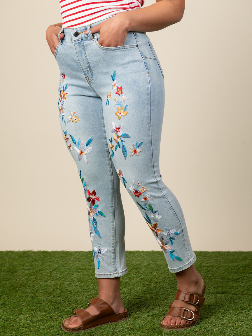 Sophia Curvy Slim Crop Jean Image 2