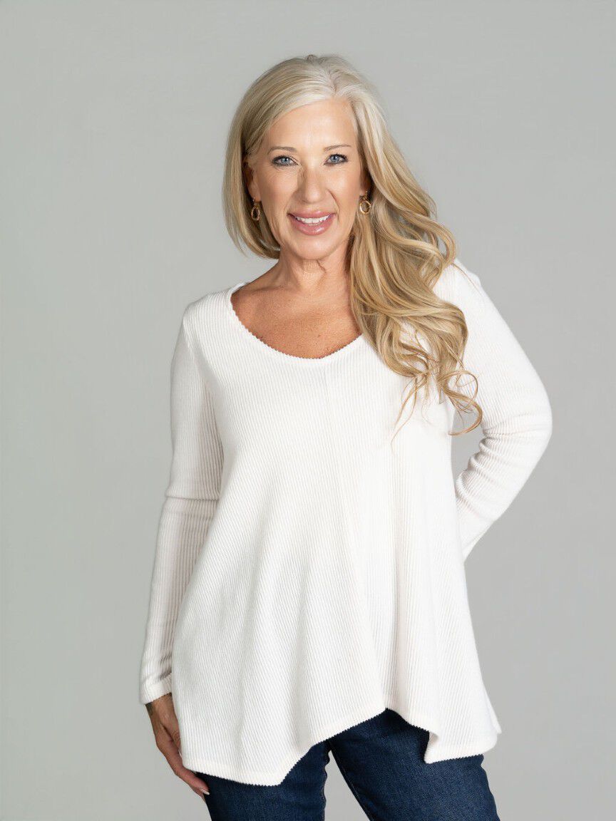 3/4 Sleeve Asymmetrical Hem Top Image 1