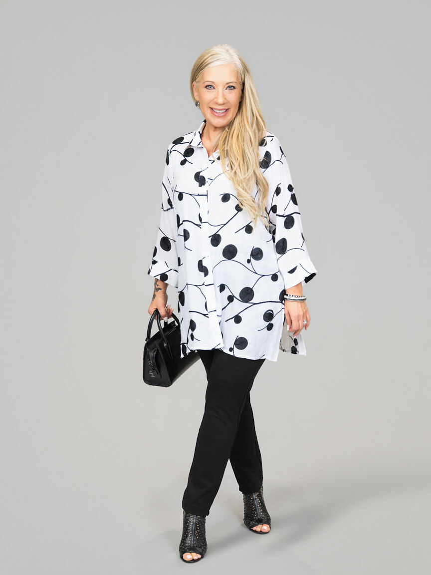 3/4 Sleeve Embroidered Blouse