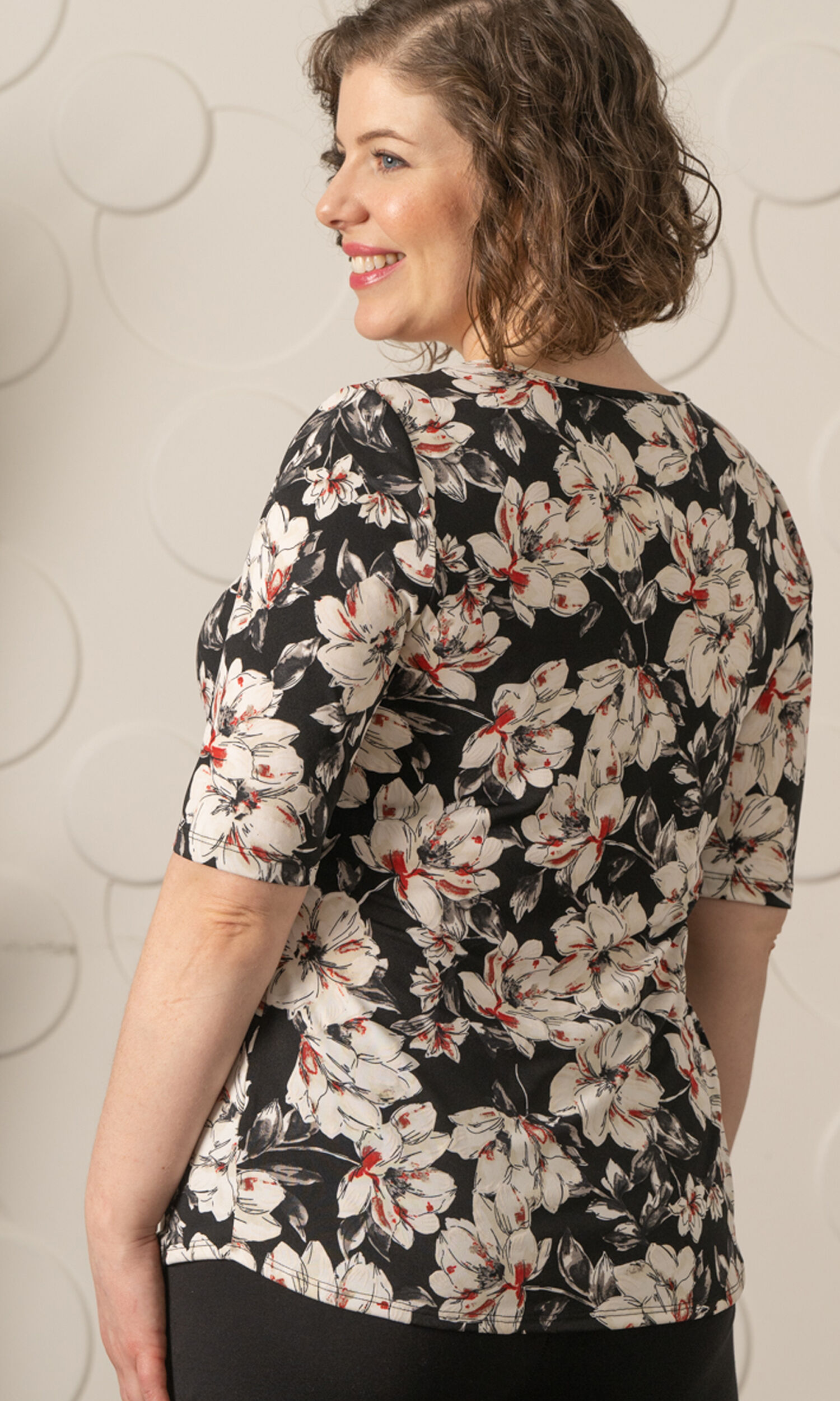 Floral Keyhole Shirt Image 3