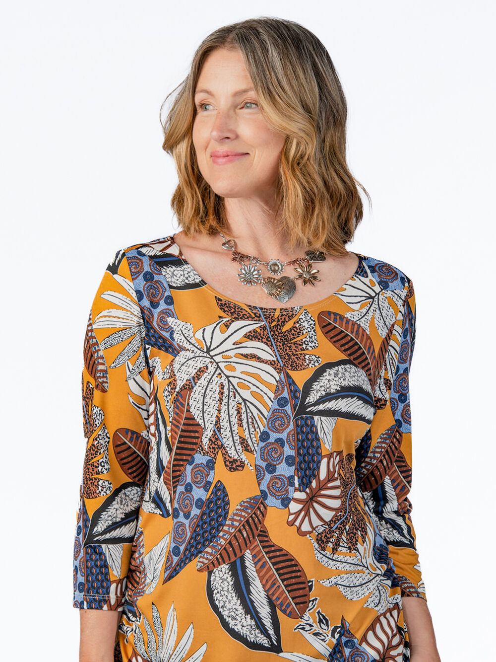 Flower Heart Mixed Necklace Set  Image 3