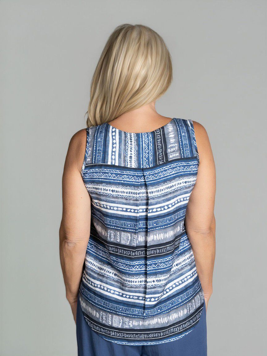 Sleeveless Button Detal Top