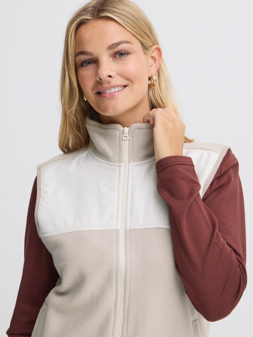 Cream Fleece Jacket Image 3