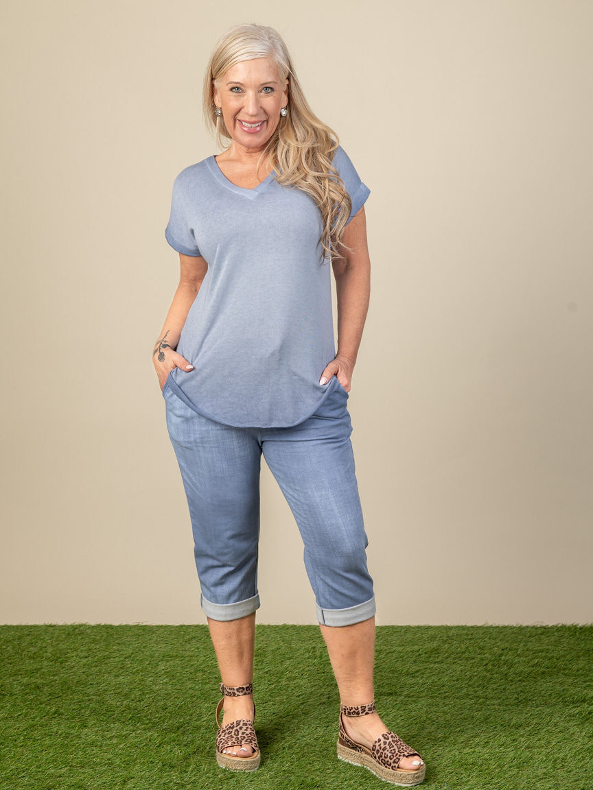 Brushed Pattern Short Sleeve Top with  Curved Hem Image 3