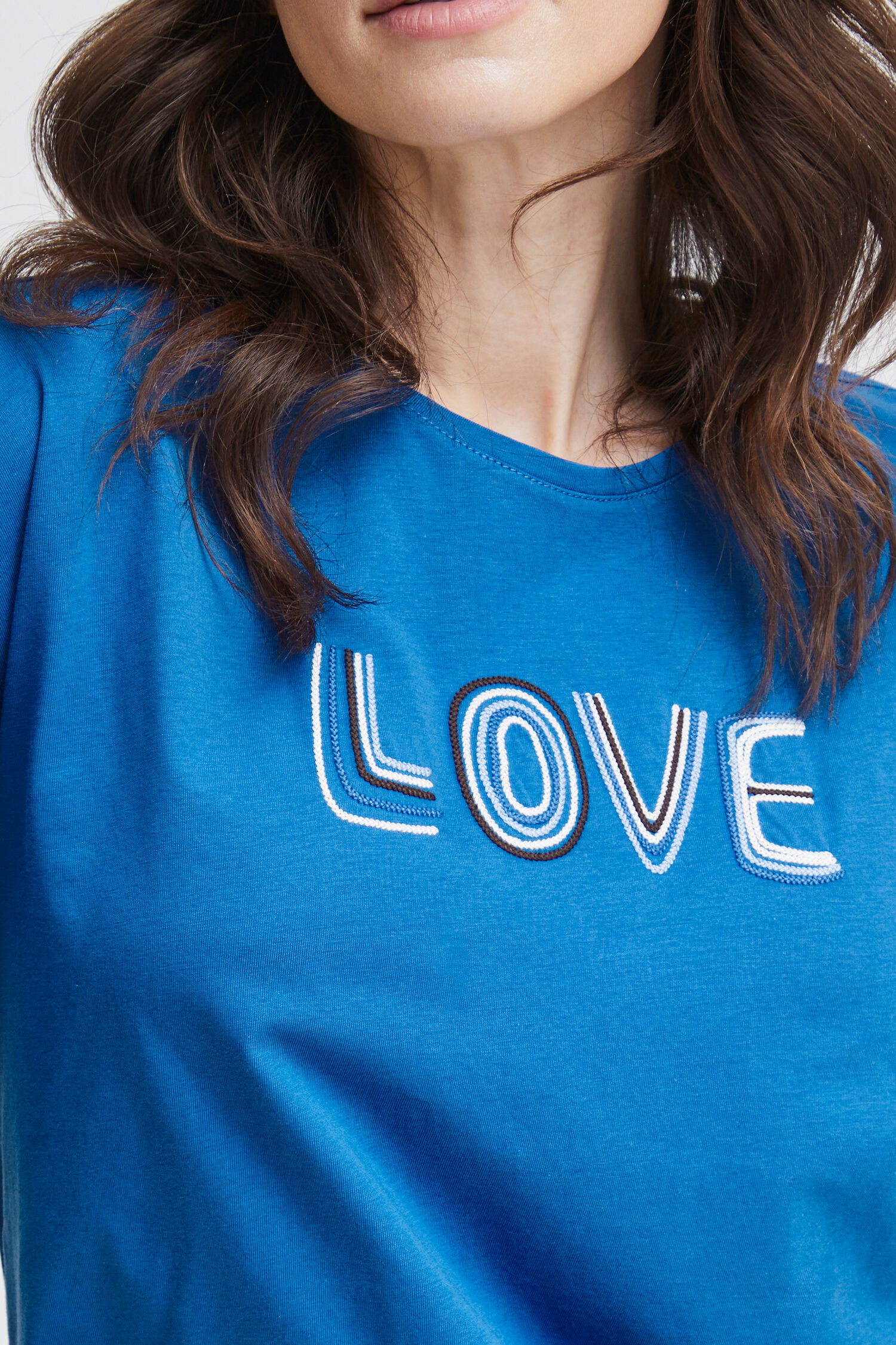 LOVE T-Shirt Image 3