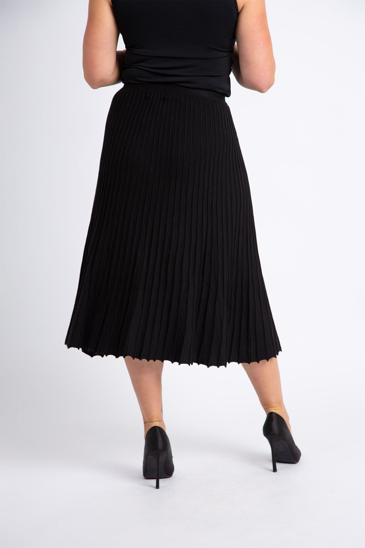 Pleated Knit Skirt  Image 4