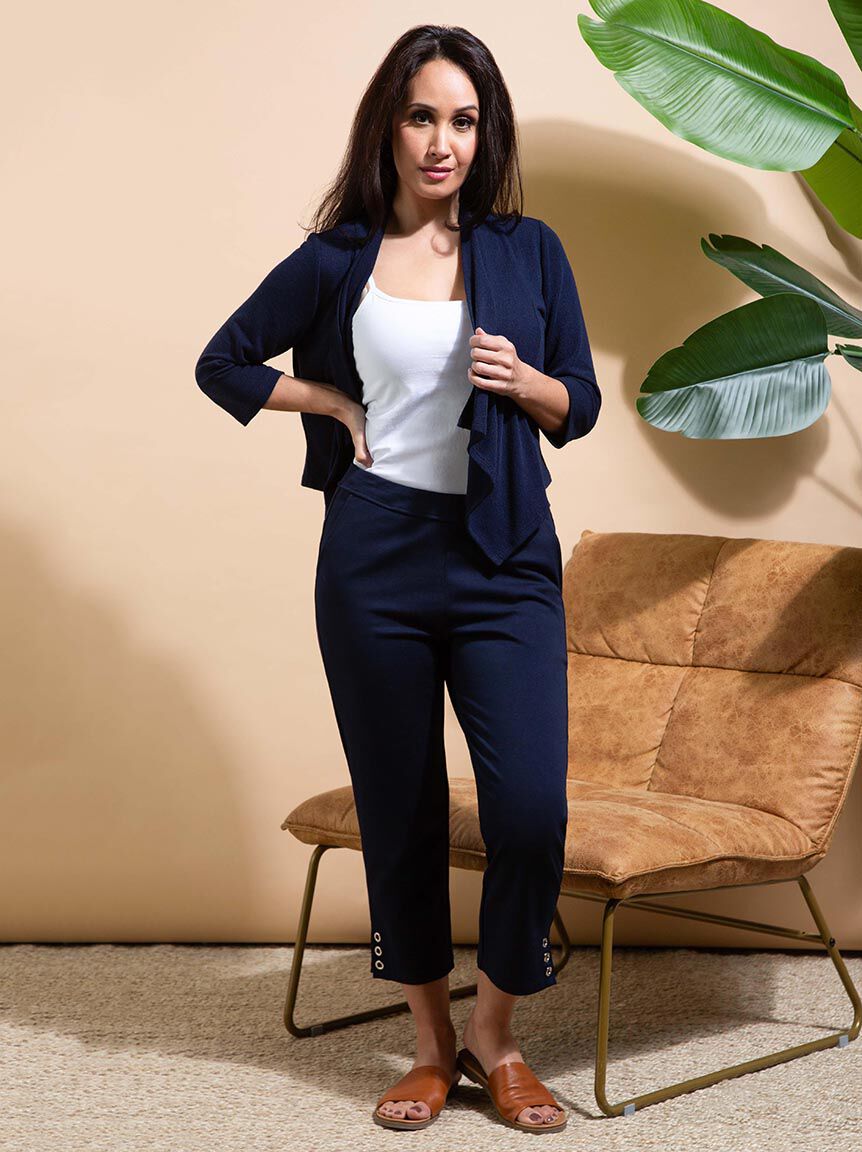 &frac34; Sleeve Cropped Cardigan Image 1