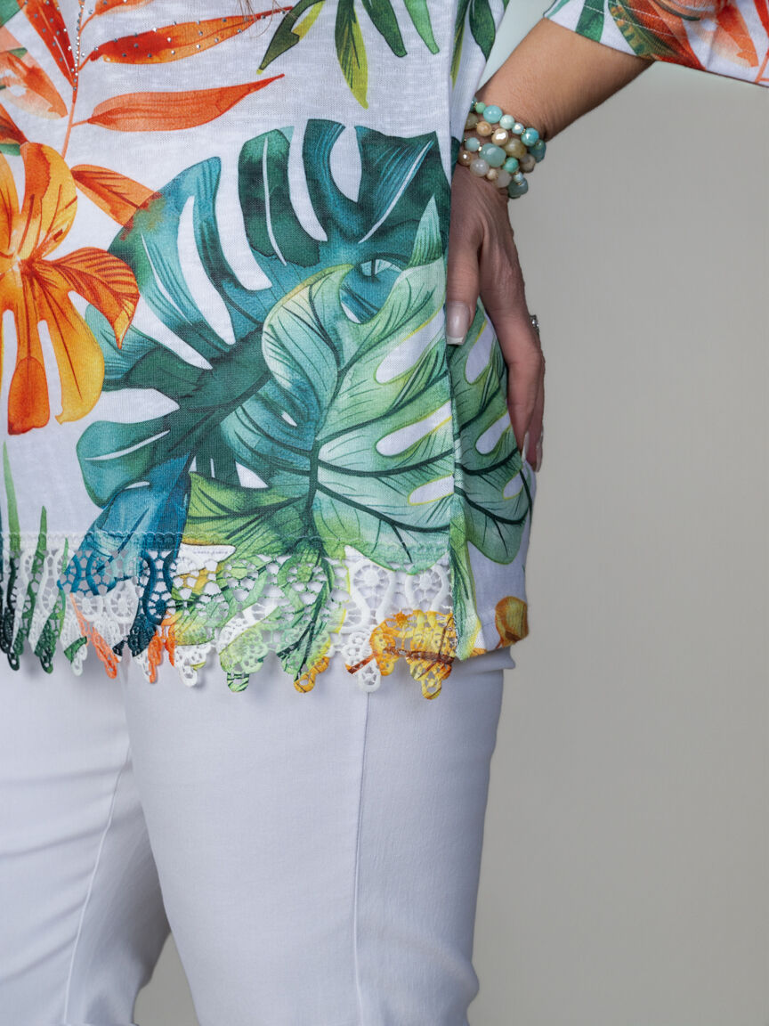 3/4 Sleeve Printed Top With Lace Hem