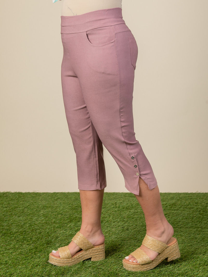 Pull-on Capri with Button Hem