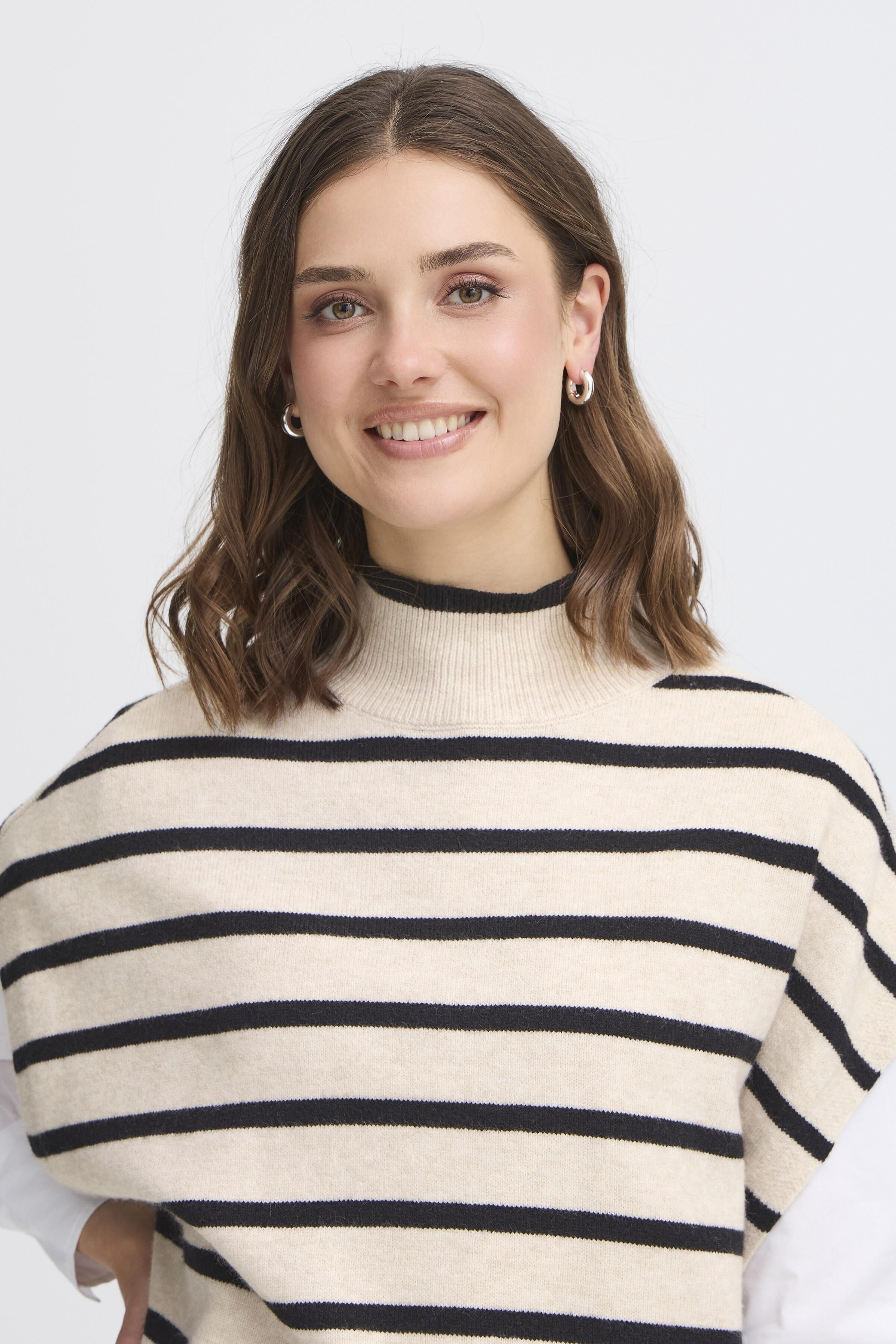 Cap Sleeve Knit Poncho