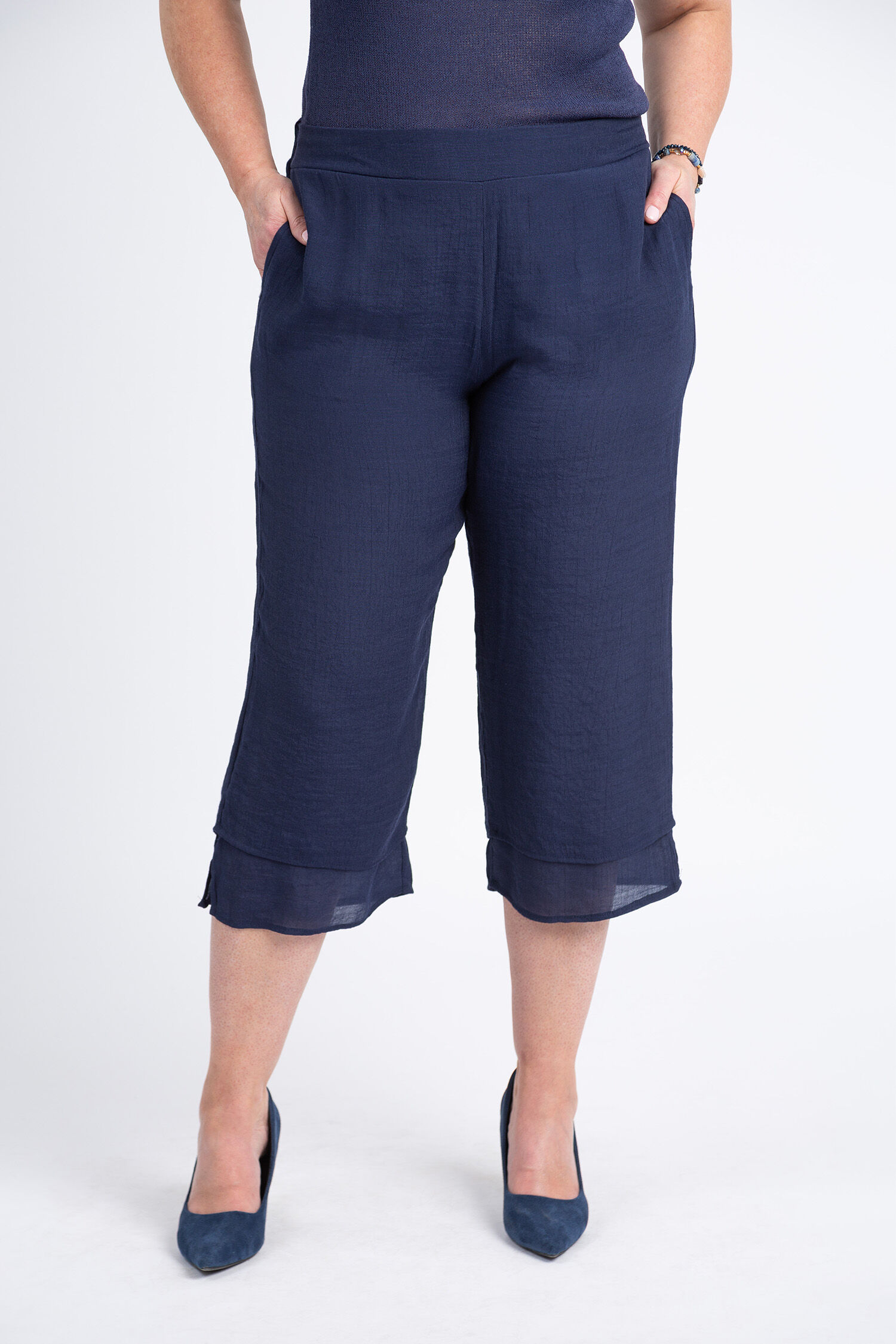 Wide-Leg Cropped Pant Image 2