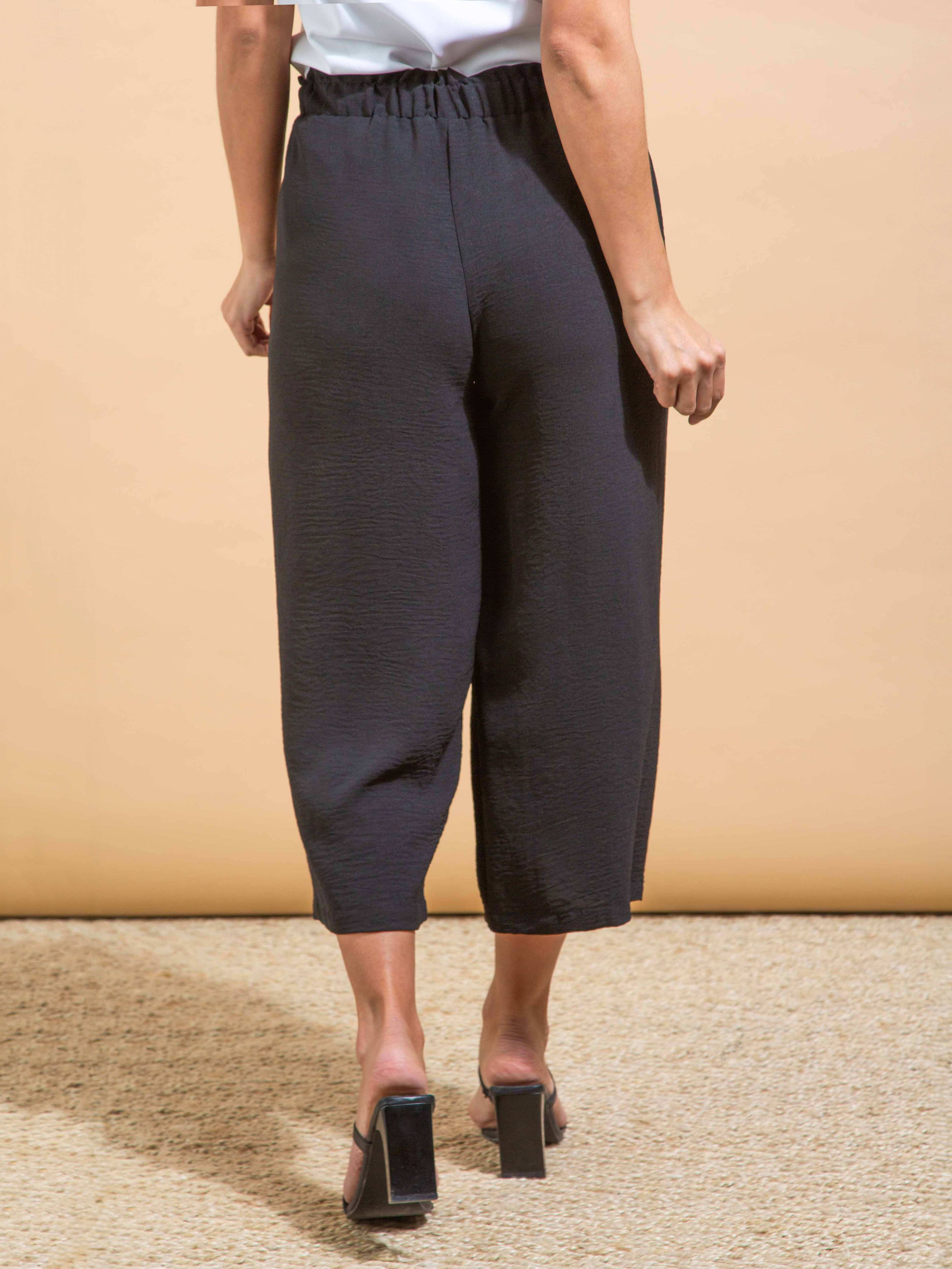 Wide Leg Cropped Pants Image 3