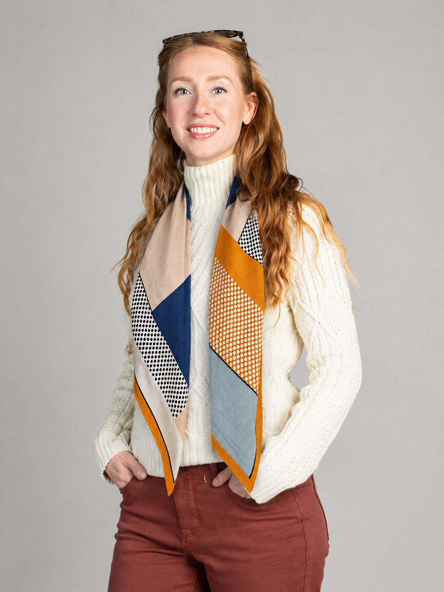 Square Pliss&eacute; Scarf