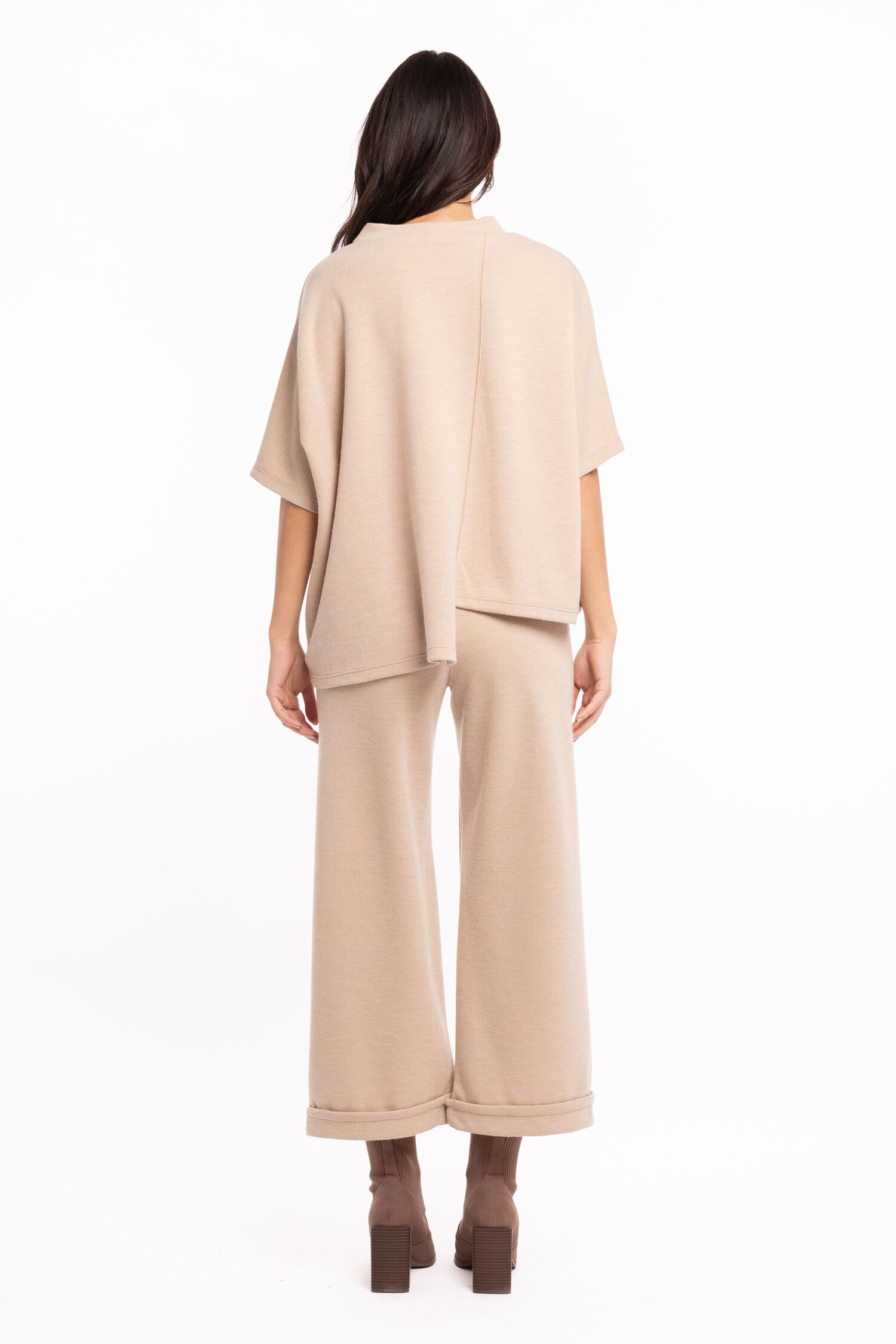 Asymmetrical Hem Cap Sleeve Sweater Image 3