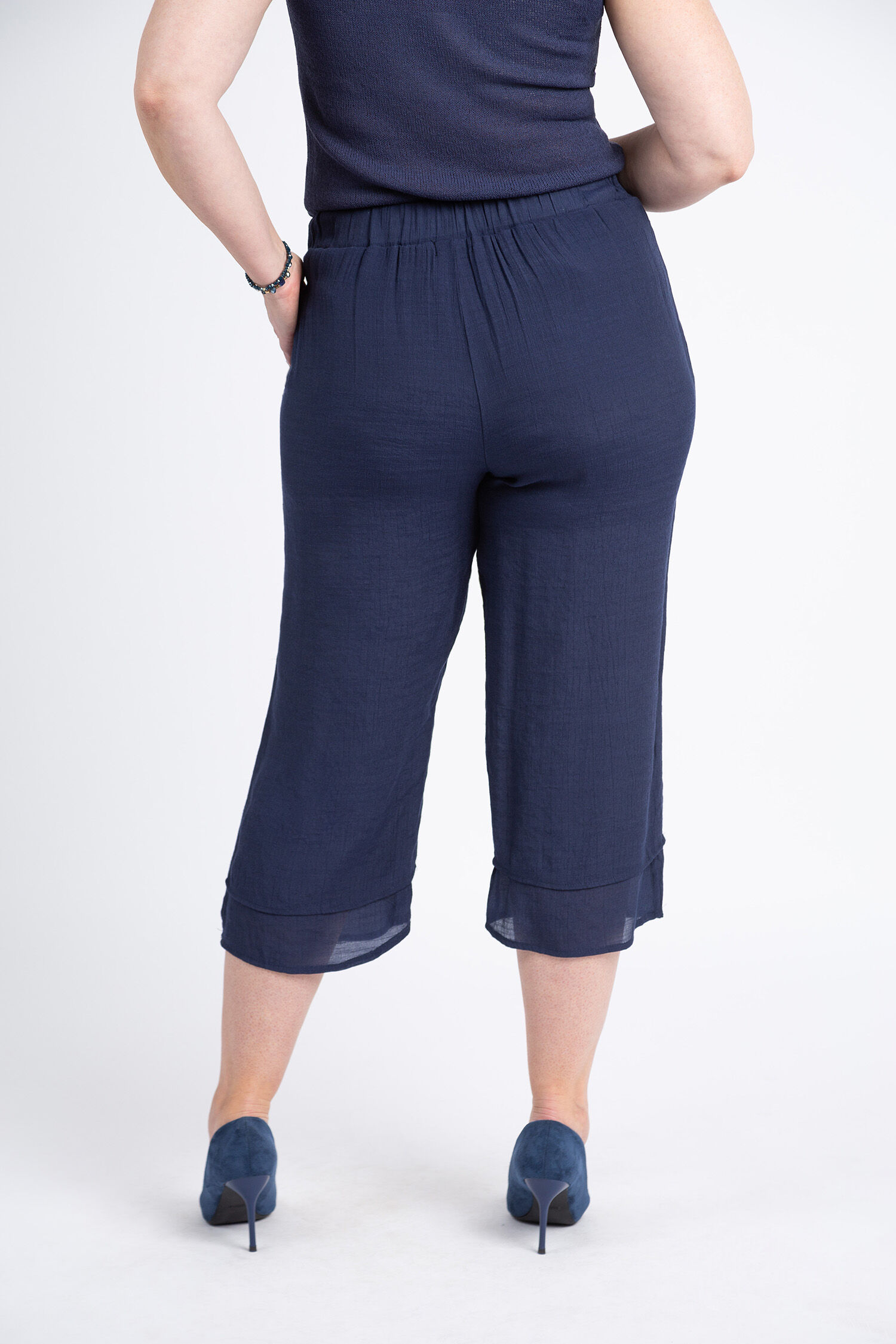 Wide-Leg Cropped Pant Image 4