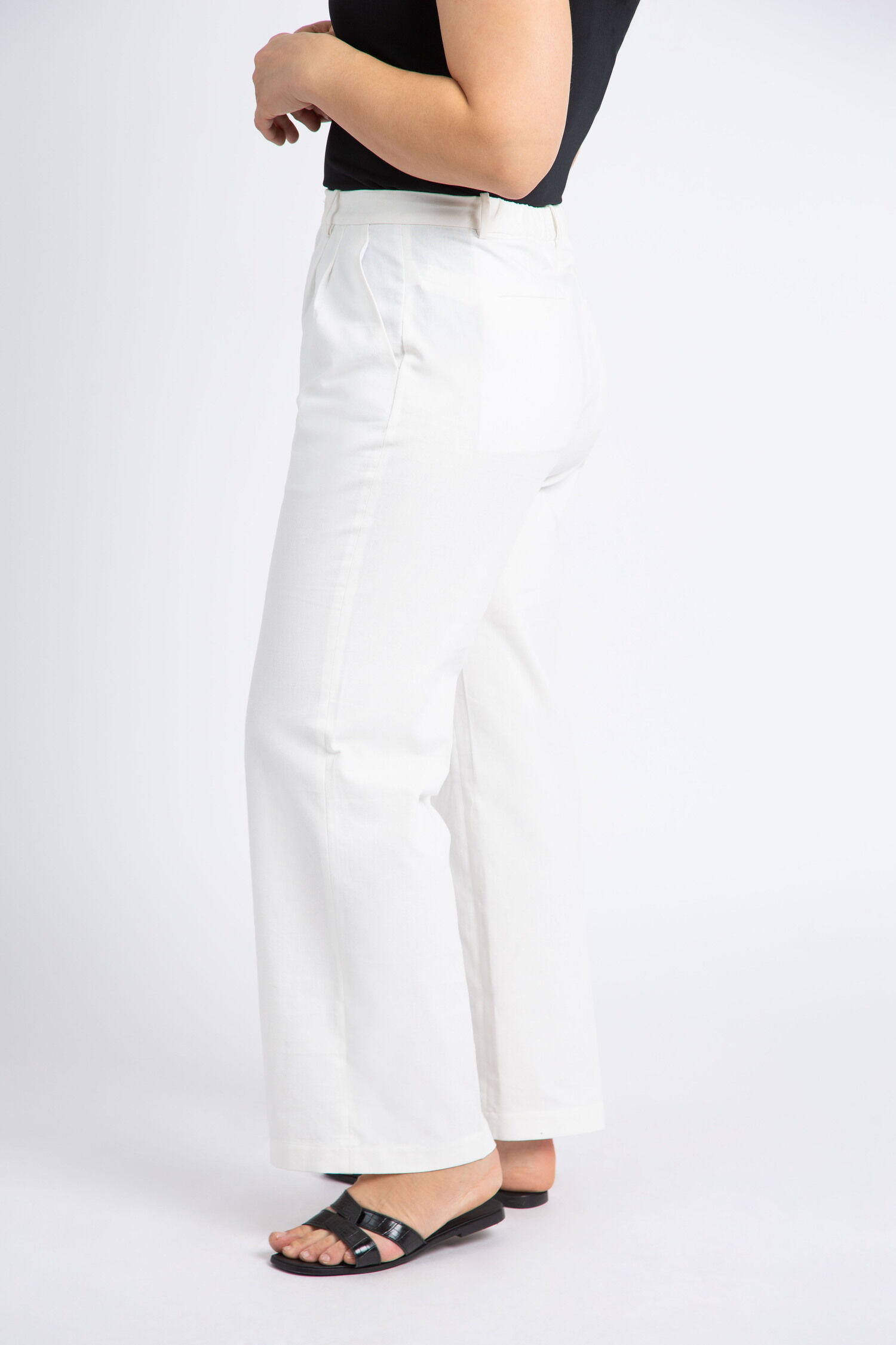 Wide Leg Pleated Trouser Image 1