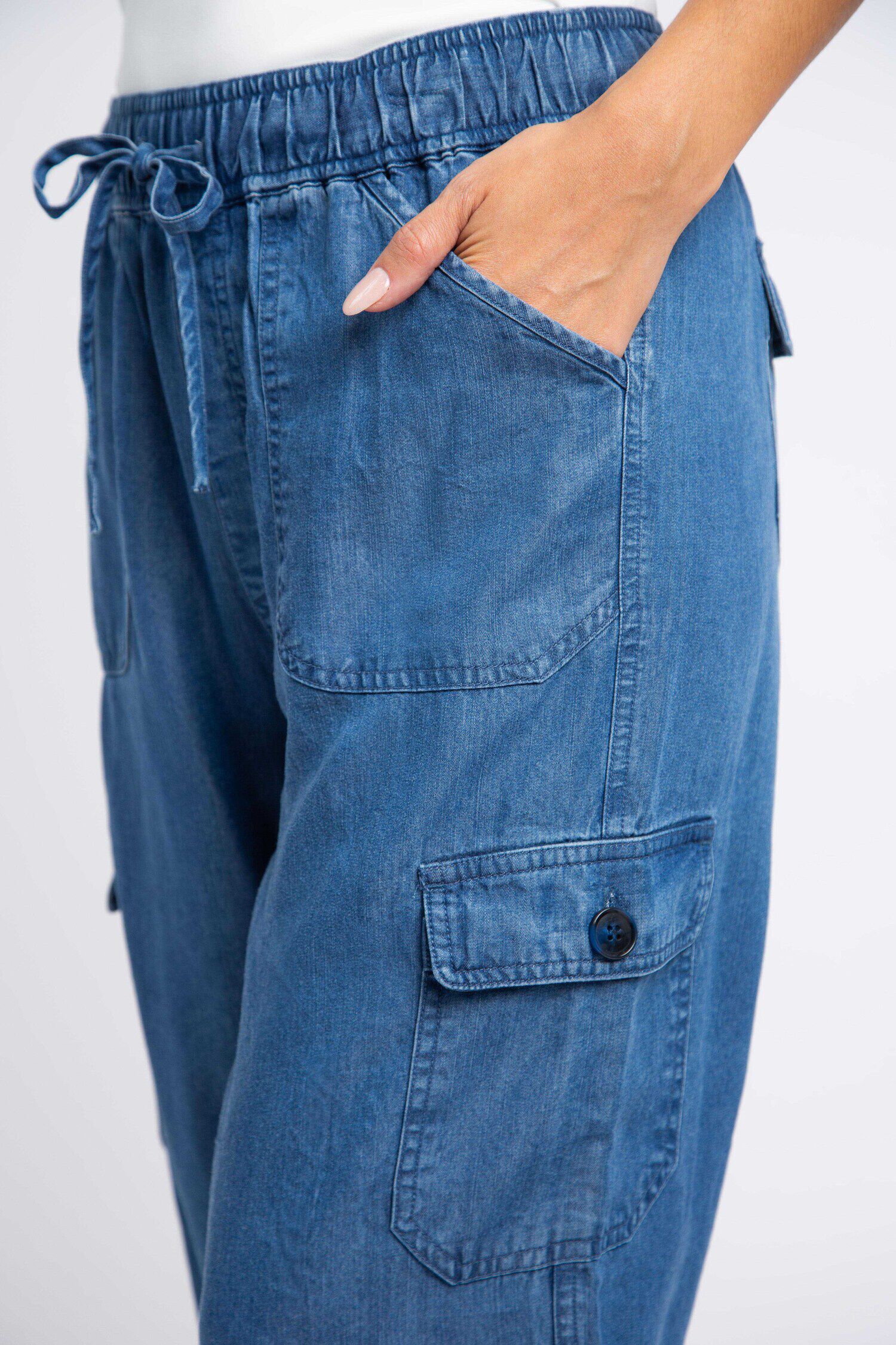 Cargo Capri Pants  Image 4