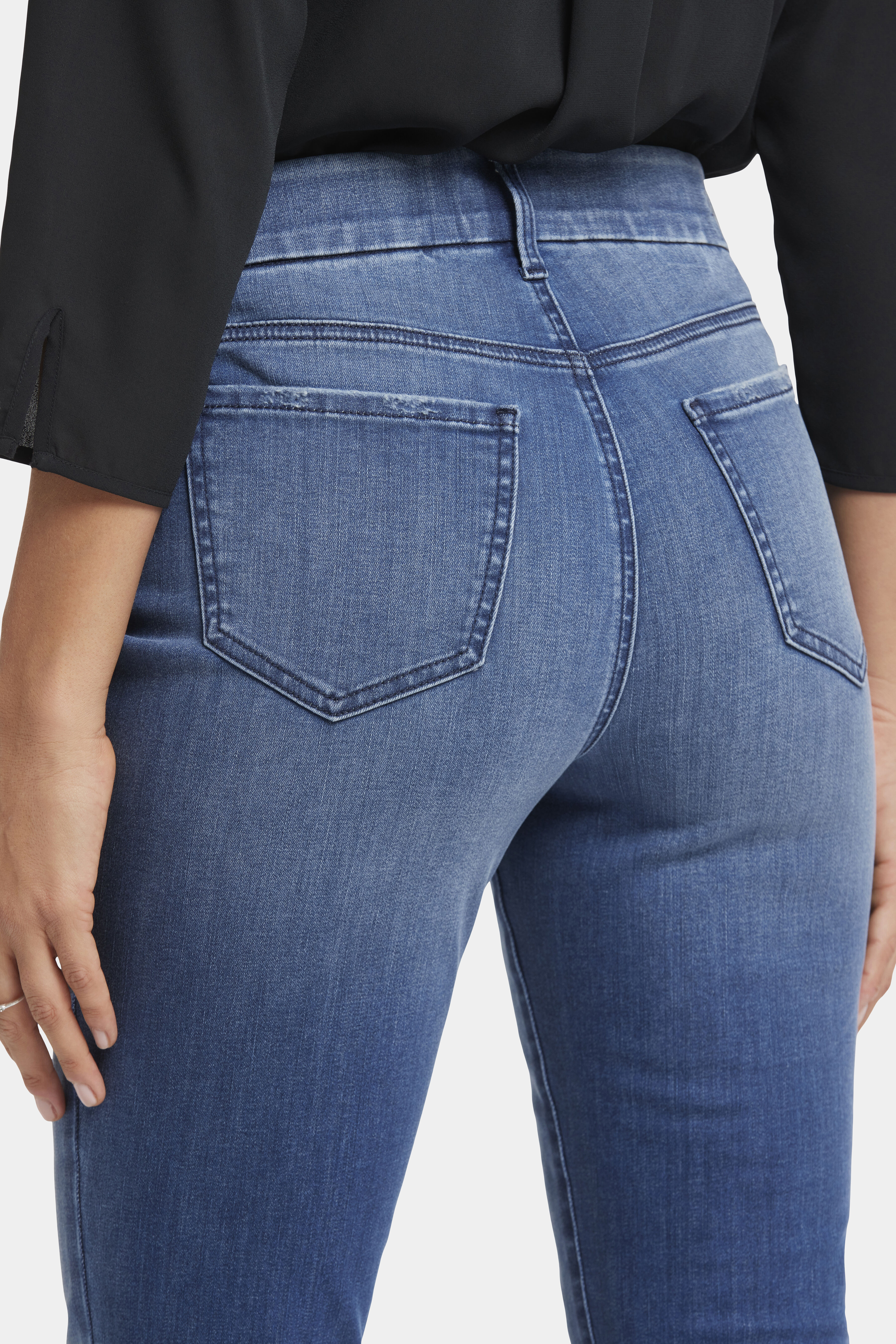 Sheri Slim Jeans Image 3