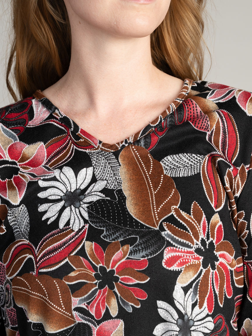 Puff Print V-Neck Top